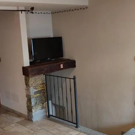 Clo 3 2 Bagni 아오스타