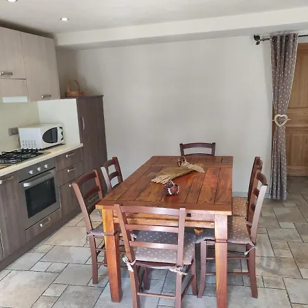 Дом отдыха Clo 3 2 Bagni Аоста