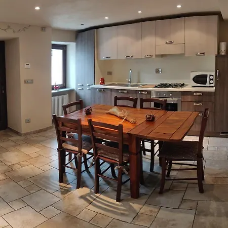 Clo 3 2 Bagni Дом отдыха *